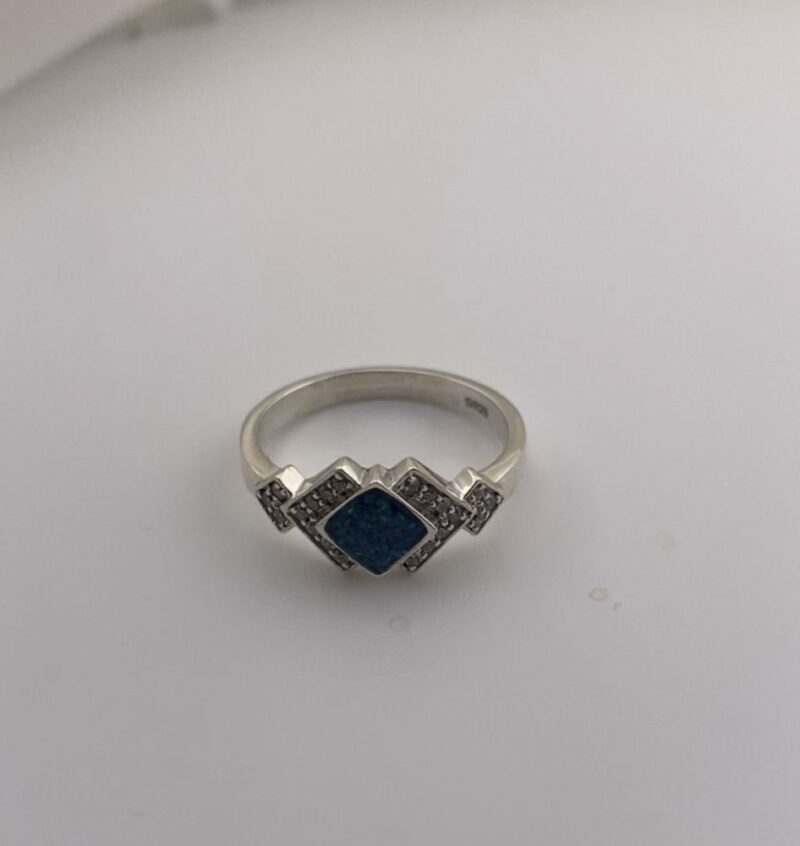 Memorial Art Deco Ring - Image 3
