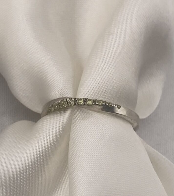 Sterling Silver 925 Peridot Ribbon Twist Ring- Size P
