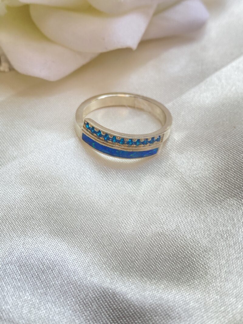 Memorial Reinvented Arella- Size Medium (Q - V) - Image 9