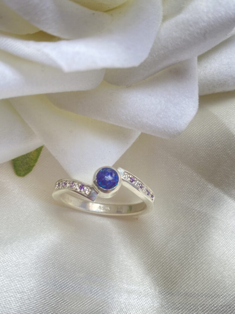 Memorial Reinvented Seraphina- Size Medium (Q - V) - Image 3
