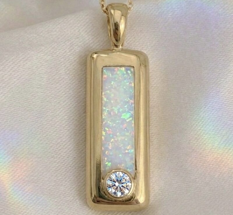 Solitaire Bar Encased Remembrance Pendant